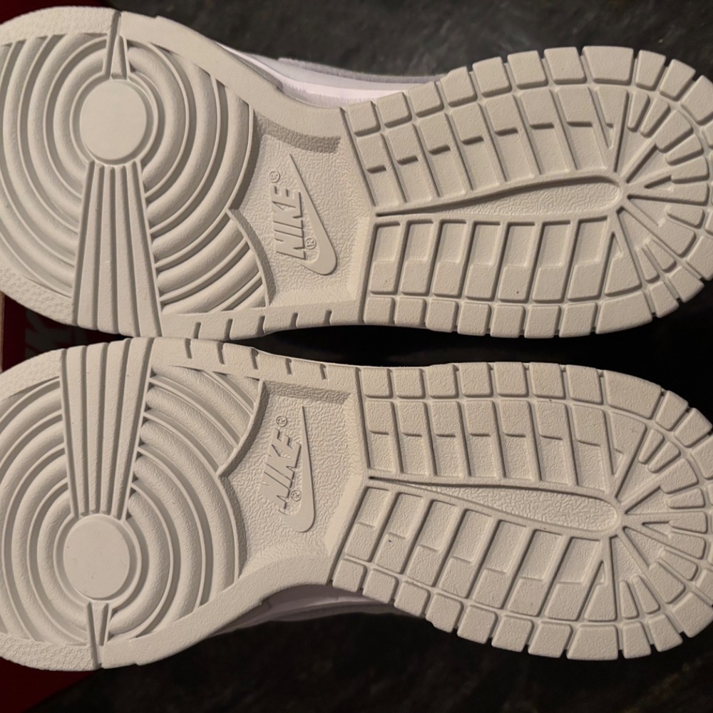 Dunk Low Nikes - Picture 2 of 5